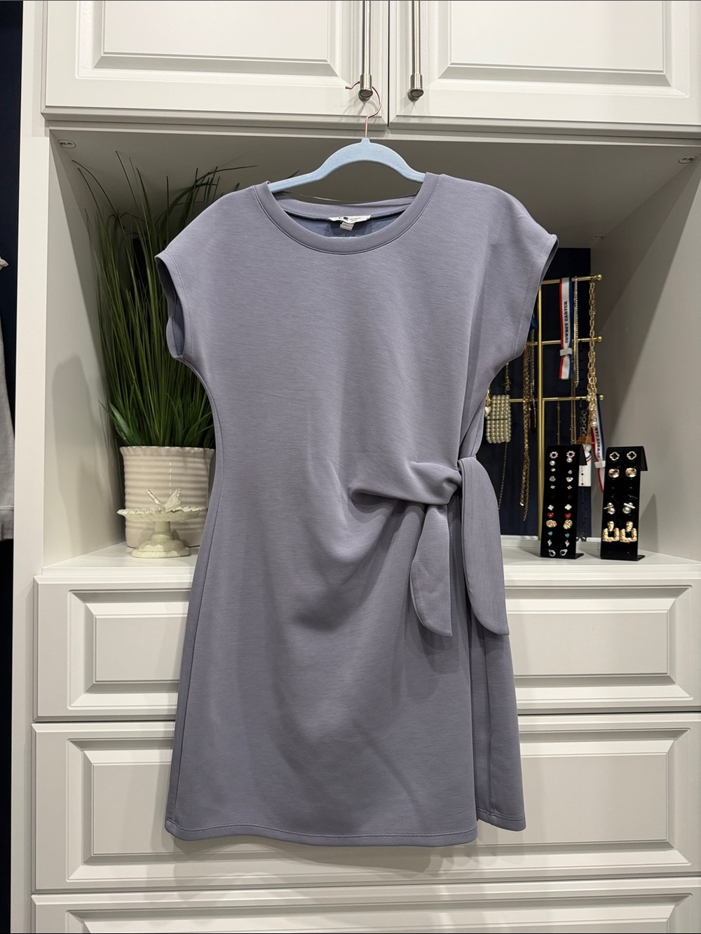 Lavender Tie-Waist Cap Sleeve Dress - Women -SZ M